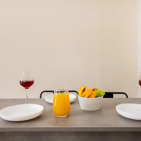 Stylish 3bd With Balcony Thessalonique