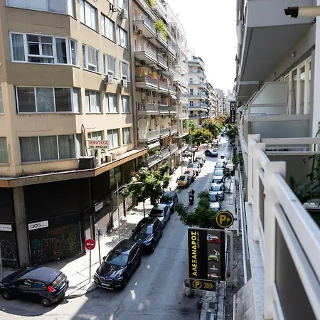 Stylish 3bd With Balcony Thessalonique