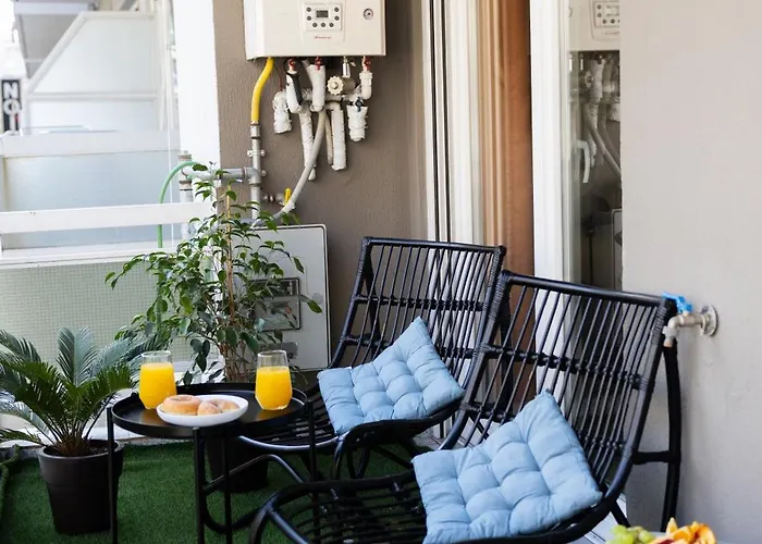 Lejlighed Stylish 3bd With Balcony
