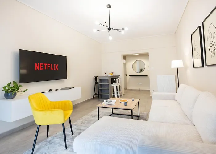 Stylish 3bd With Balcony Apartment Thessaloniki