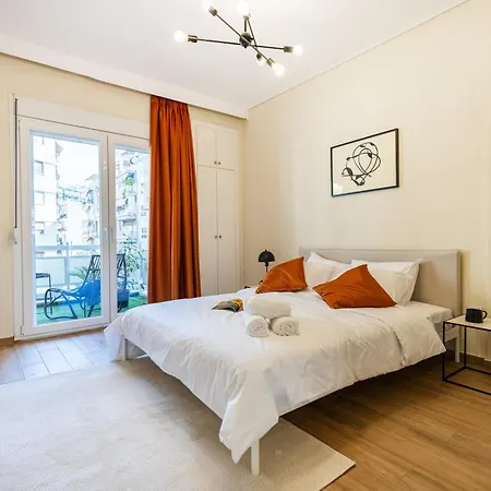 Stylish 3bd With Balcony