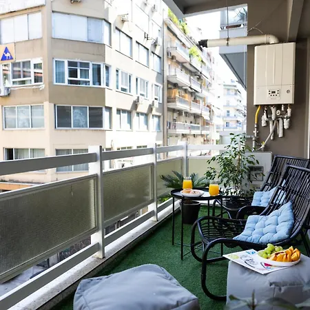 Stylish 3bd With Balcony Thessaloniki