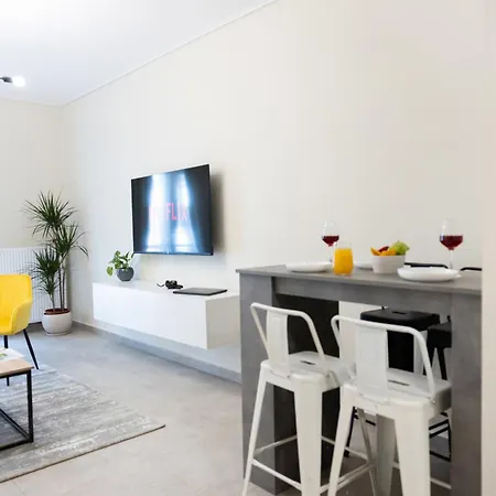 Apartment Stylish 3bd With Balcony Thessaloniki