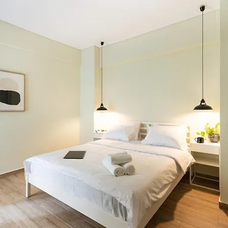 Apartment Stylish 3bd With Balcony Thessaloniki