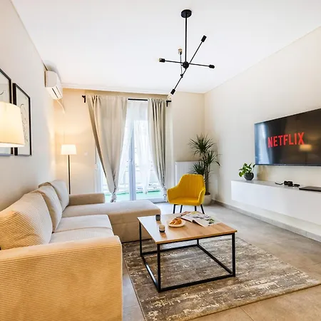 Apartment Stylish 3bd With Balcony Thessaloniki