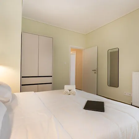 Stylish 3bd With Balcony