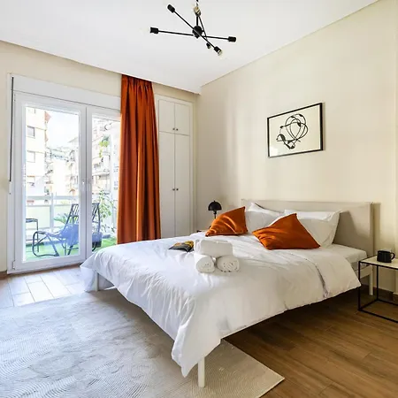 Stylish 3bd With Balcony Apartment Thessaloniki