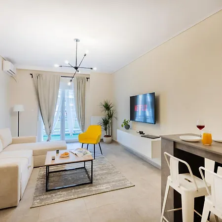 Stylish 3bd With Balcony