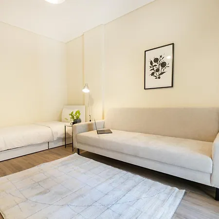 Stylish 3bd With Balcony Thessaloniki