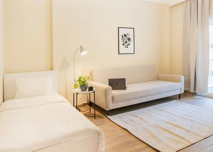 Stylish 3bd With Balcony * 테살로니키