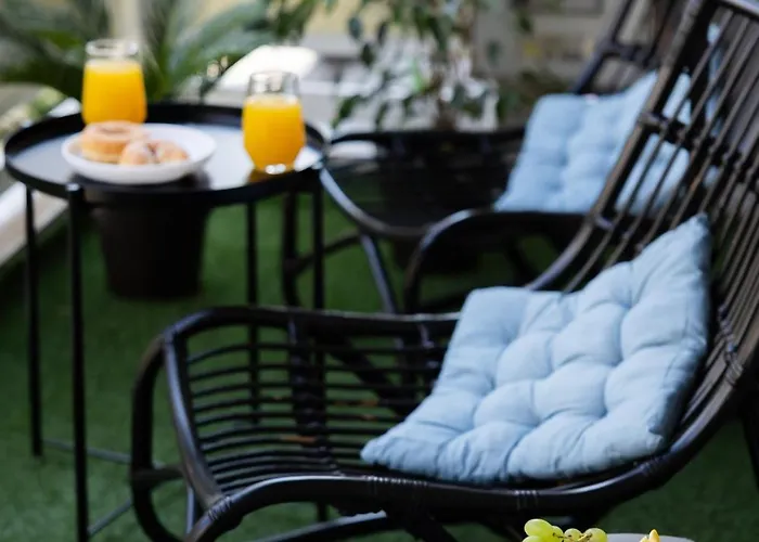 Stylish 3bd With Balcony 아파트 테살로니키