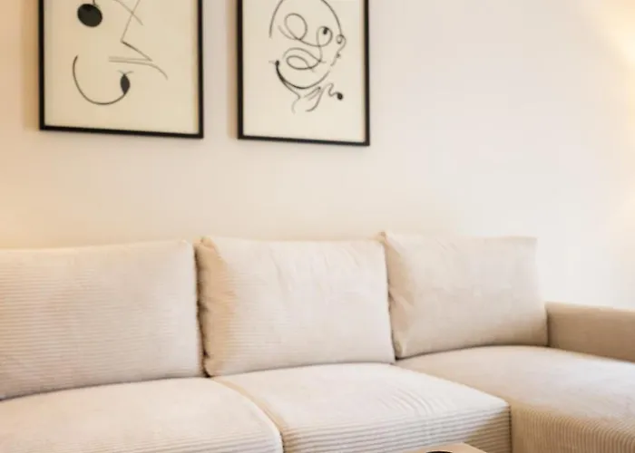 아파트 Stylish 3bd With Balcony 테살로니키