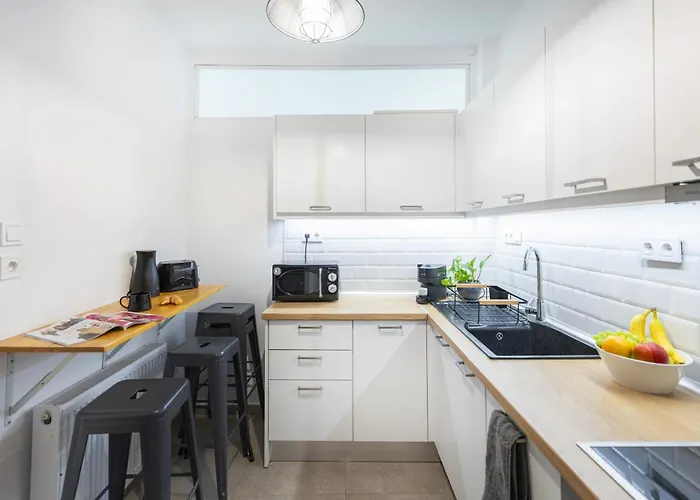 Stylish 3bd With Balcony 아파트 테살로니키