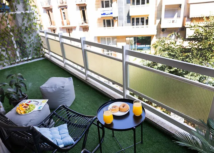 Stylish 3bd With Balcony *
